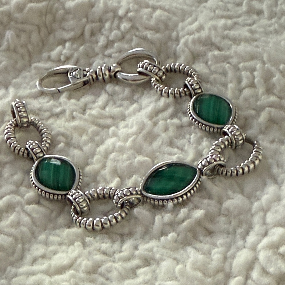 LAGOS VENUS STERLING SILVER MALACHITE
DOUBLET STATION LINK BRACELET